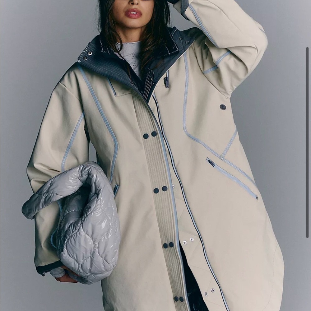 Free people moon magic reflective rain parka whipped cream size M NWT